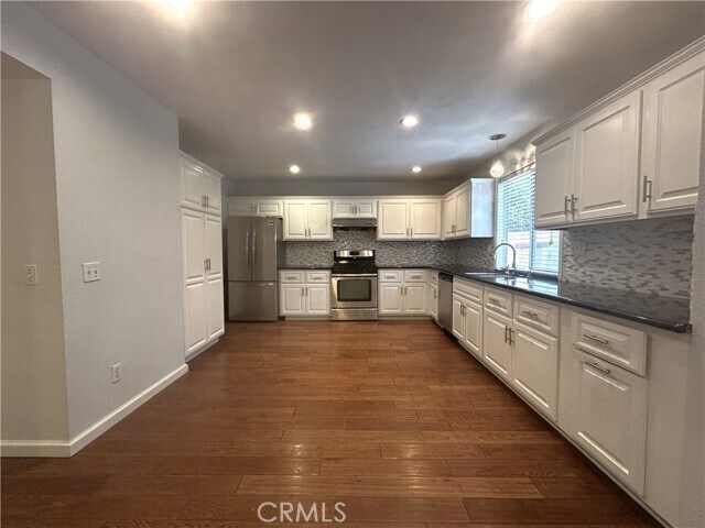 Foto del edificio - 4344 Stone Mountain Dr