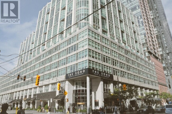 Photo du bâtiment - 350 Wellington St W