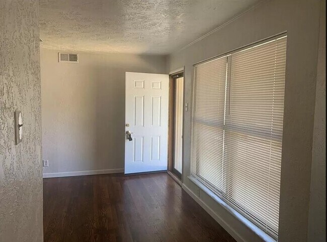 Foto del edificio - Great Rental in Farmers Branch, TX 75234