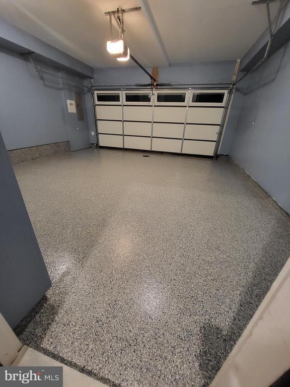 Building Photo - 1614 Grove Chestnut Rd