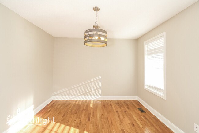 Building Photo - 8737 Windsor Lake, Columbia, SC, 29223