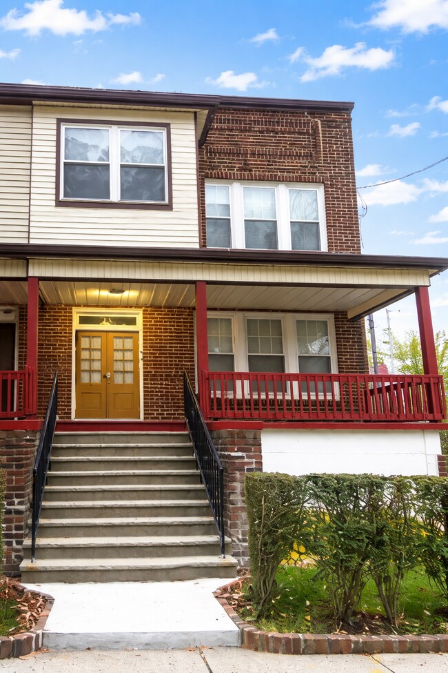 Frente - 48 Dayton St