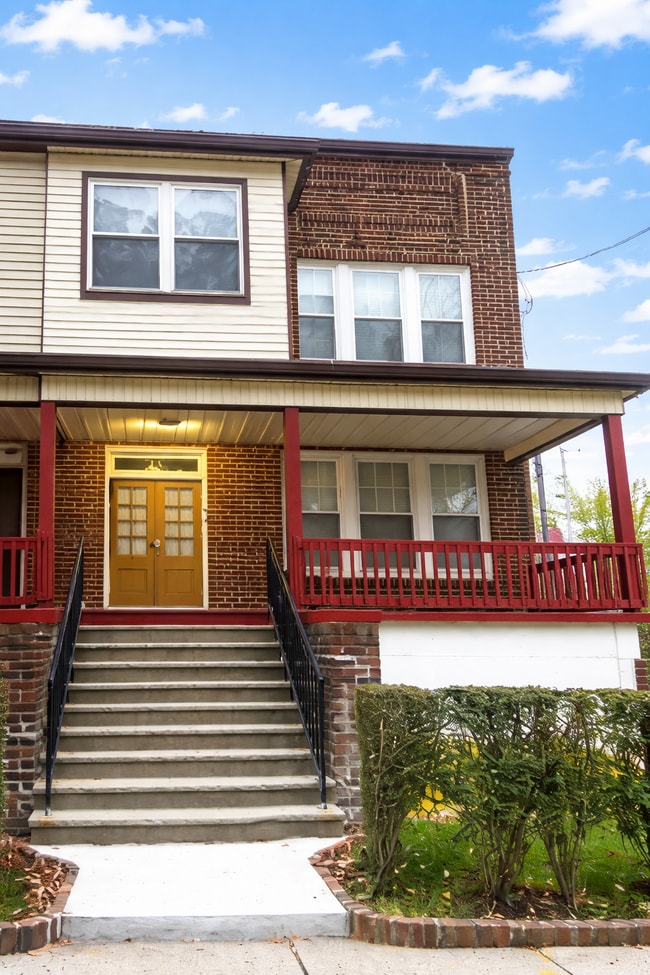 Front - 48 Dayton St