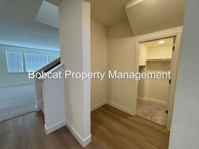 Foto del edificio - 1751 Boundary Peak St