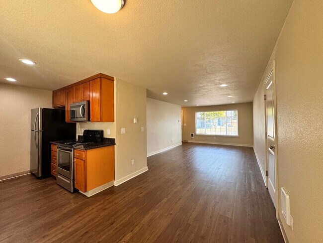 Foto del edificio - 17402-17404 8TH AVE CT E