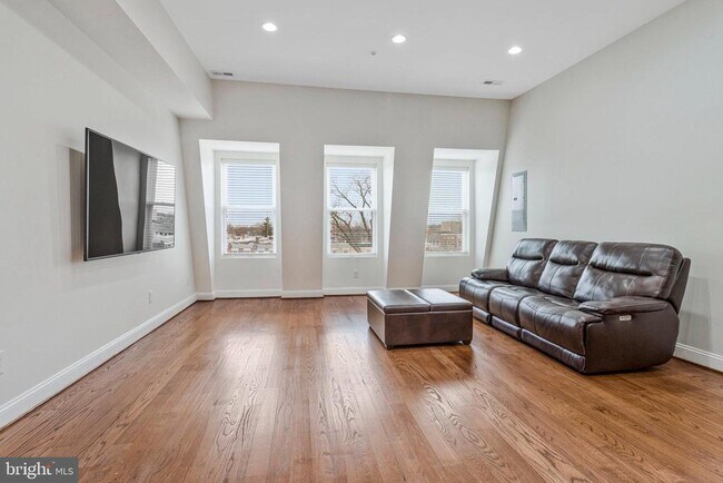 Foto del edificio - 1620 Massachusetts Ave SE