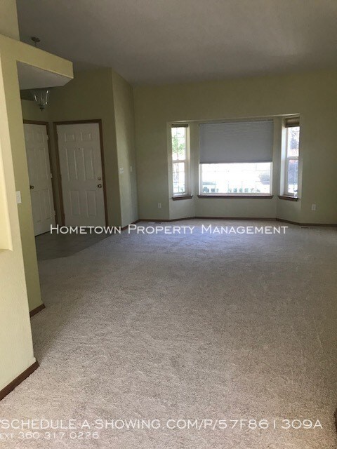 Building Photo - 5049 Siskiyou Loop SE