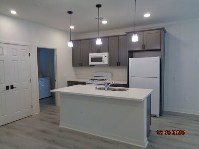 Foto del edificio - Built in 2024 Executive Home in West Lancaster