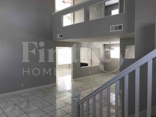 Foto del edificio - 8041 Hilliard Ave