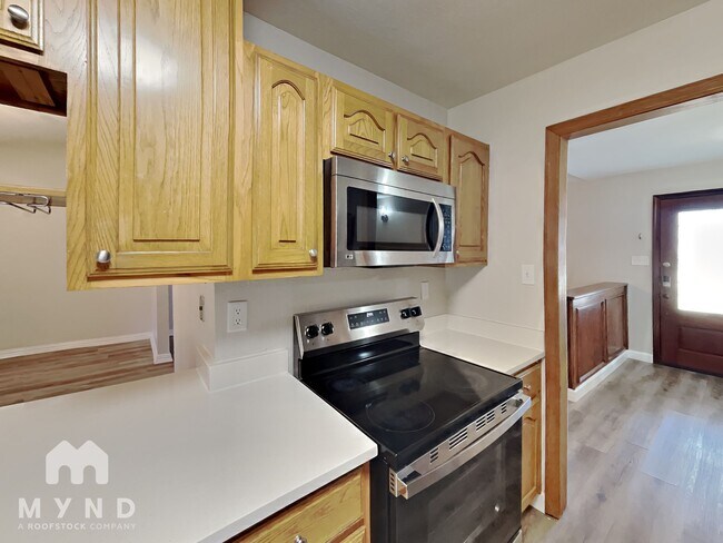 Foto del edificio - 521 Magnolia Dr