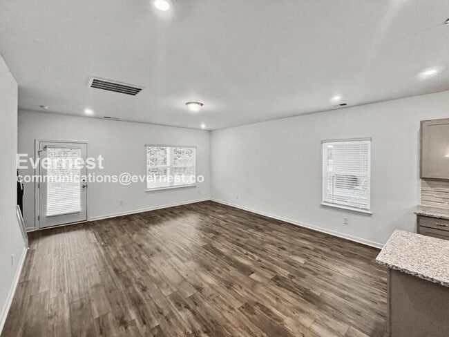 Building Photo - 3231 Briar Chapel Dr