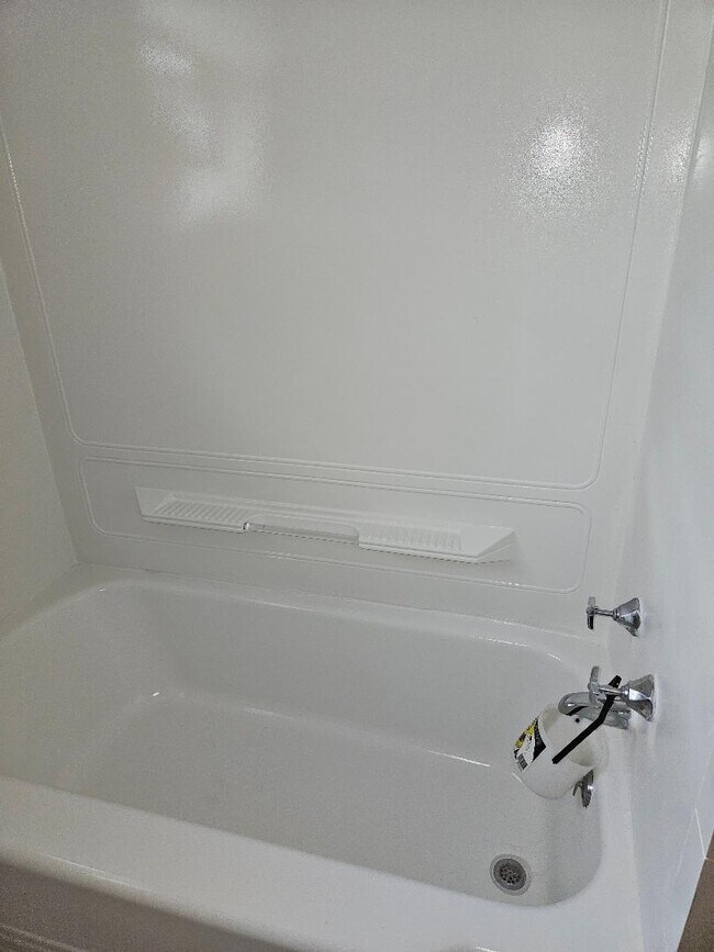 Photo - 1319 31st St Apartments