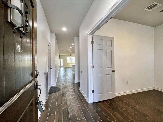 Foto del edificio - 11812 Offaly Dr