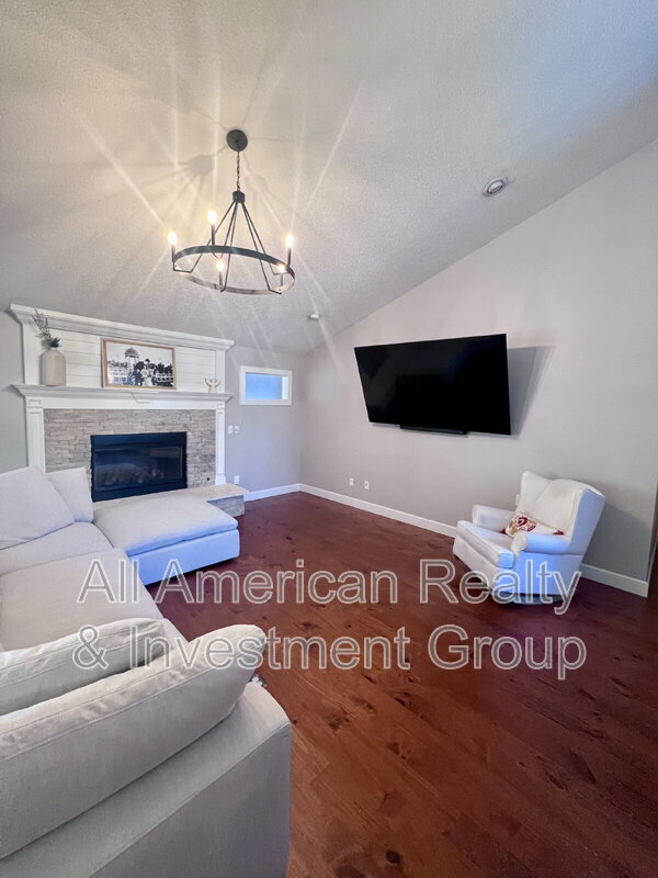 Foto del edificio - 101 Hands Cove Ln