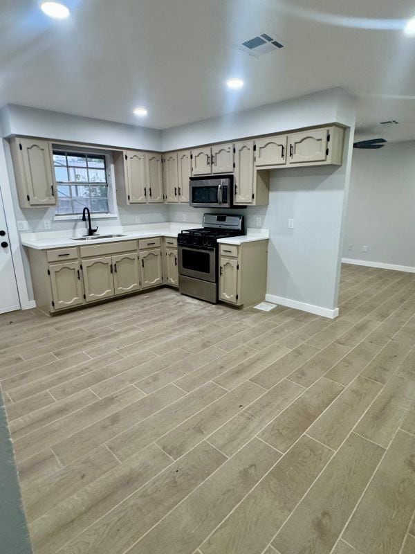 Building Photo - 1211 Colorado St