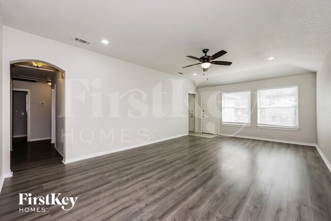Building Photo - 13536 Vida Ln