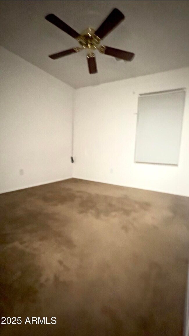 Foto del edificio - 21098 N Alexis Ave
