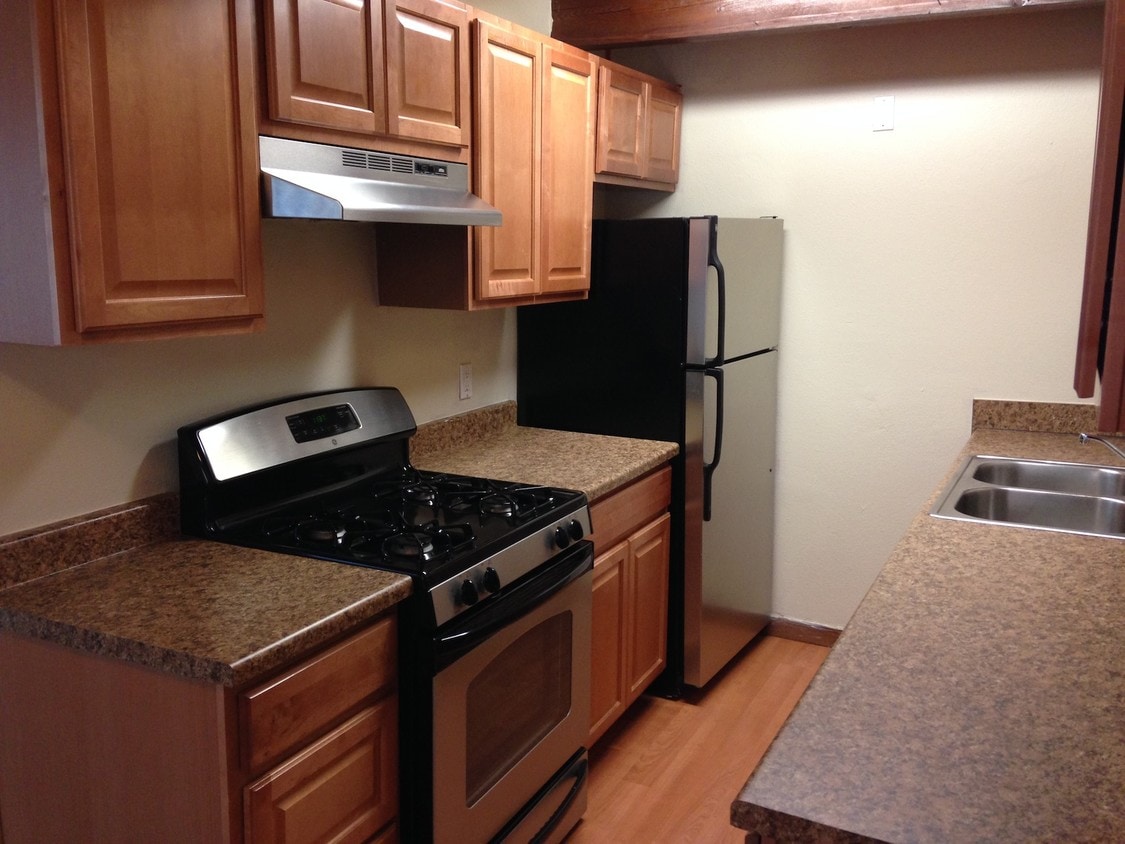 Primary Photo - 5150 Taku Dr