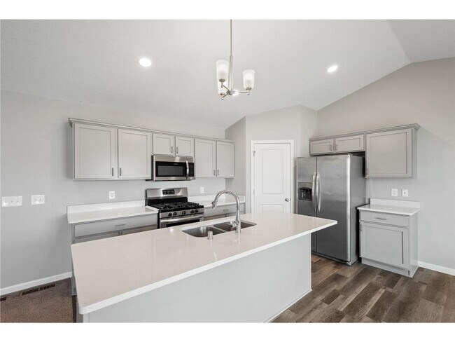 Foto del edificio - 9269 27th St NE