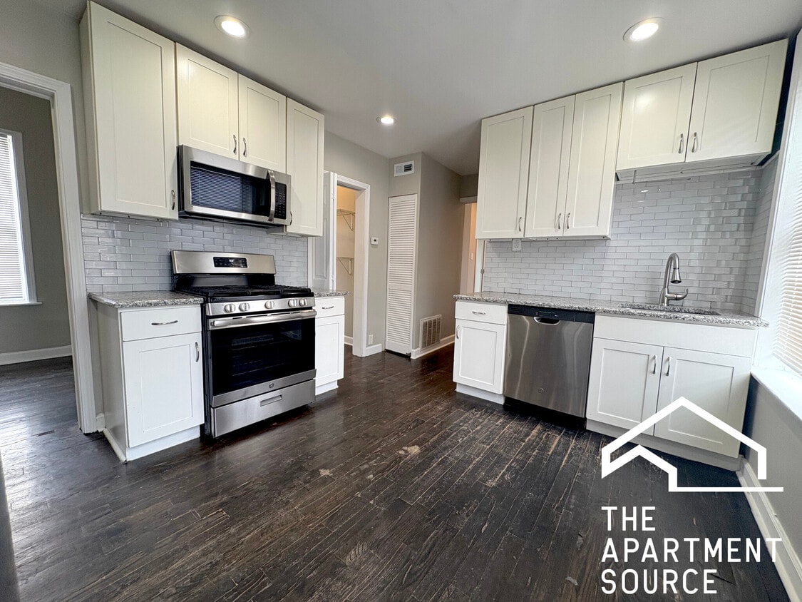 Primary Photo - 2652 W 23rd Pl