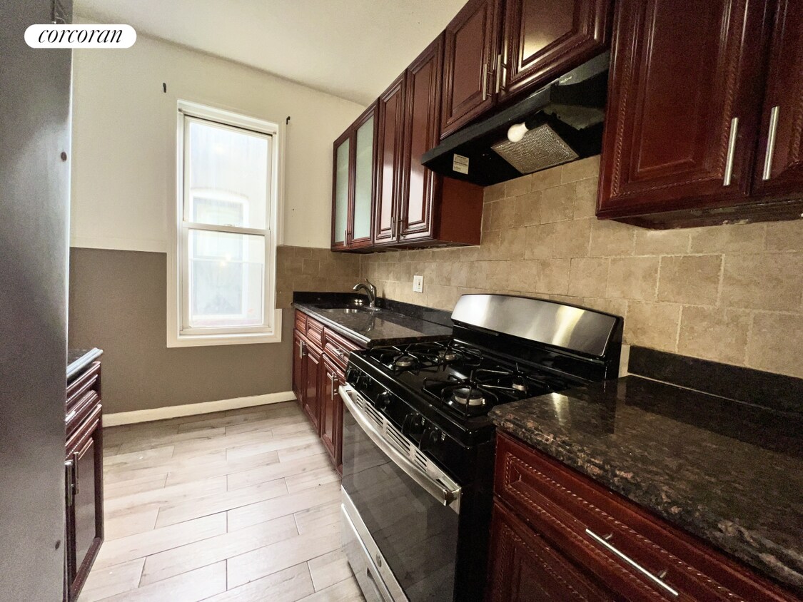 560 Elton St Unit 2, Brooklyn, NY 11208 Room for Rent in Brooklyn, NY