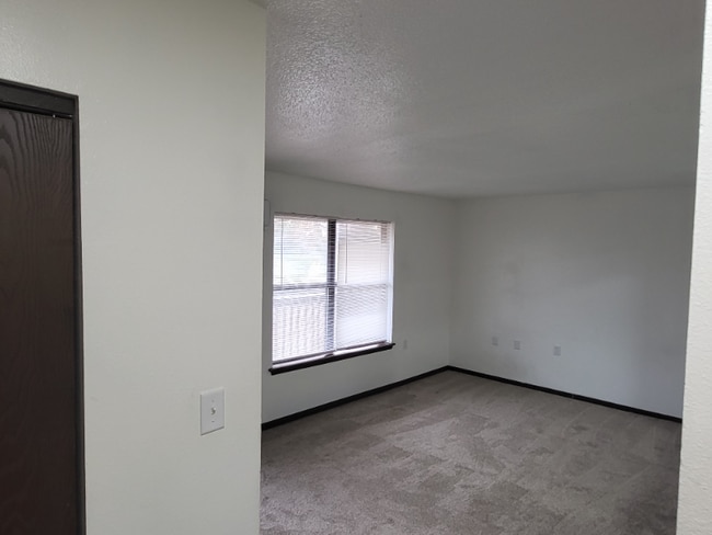 Foto del edificio - 1102 W McPherson St