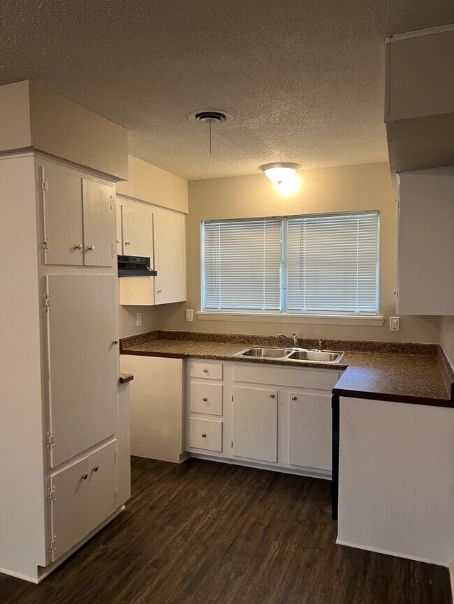 Building Photo - 23 Brookview Dr Little Rock AR 72209