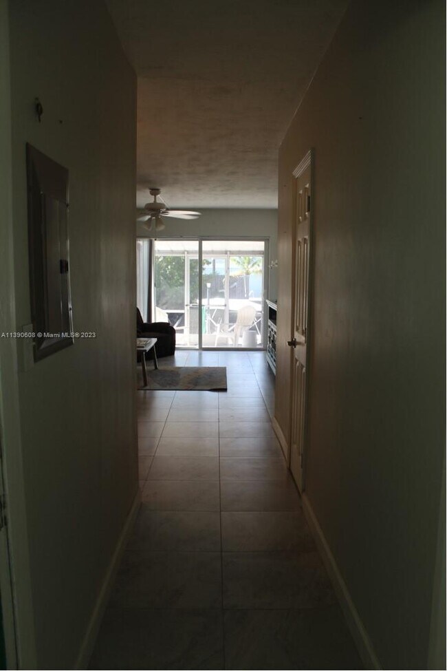 Building Photo - 5301 Ocean Terrace