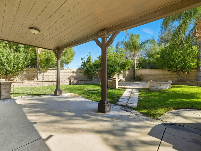 Foto del edificio - 26536 Brant Way