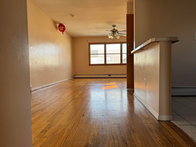 Foto del edificio - 108 Evergreen St