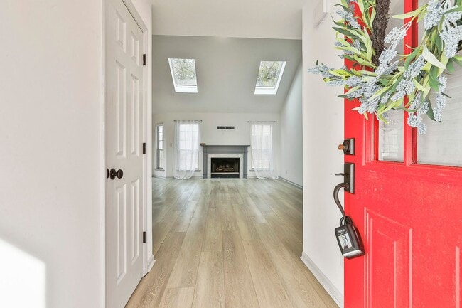 Building Photo - Fully Renovated 3/2 Ranch in Starr's Mill