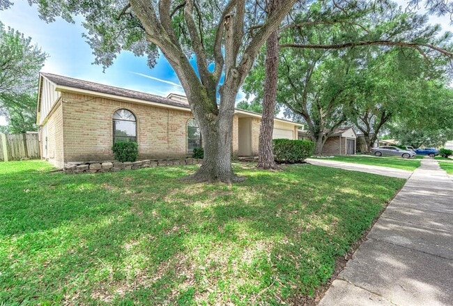 Building Photo - 17611 Poppy Trails Ln
