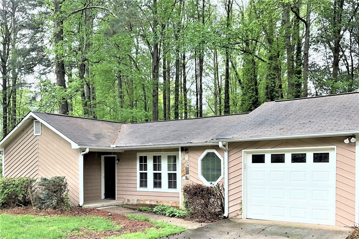 Primary Photo - 3106 Palomino Dr