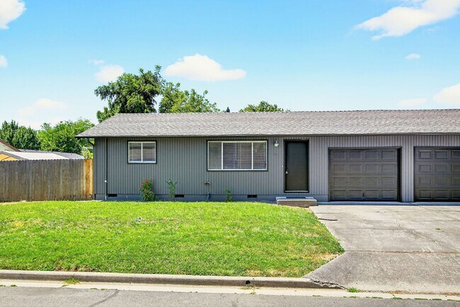 Foto del edificio - Modern 2-Bedroom Duplex with New Kitchen &...