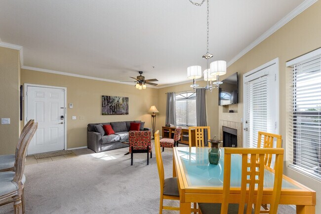 Foto del edificio - 15095 N Thompson Peak Pkwy