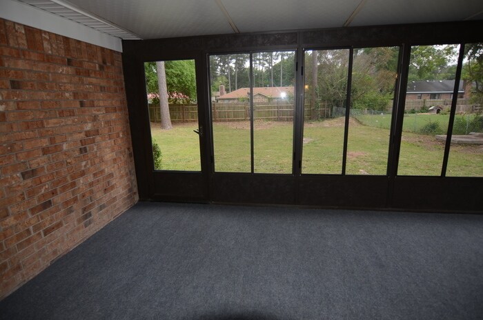 Foto del edificio - Beautiful 3 Bedroom for Rent