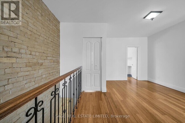 Photo du bâtiment - 76 Symington Ave