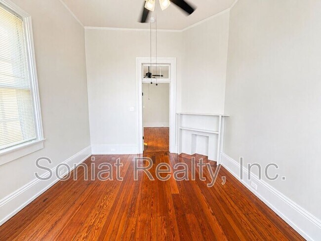 Building Photo - 2508-10 Freret St.
