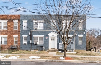 Building Photo - 2620 29th St SE