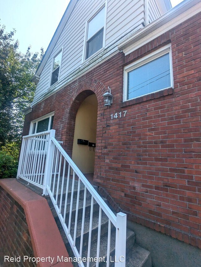 Building Photo - 2 br, 1 bath House - 1417 1/2 Burwell Street