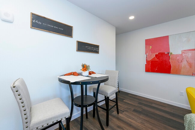 Building Photo - 2165 Gabriels Pl