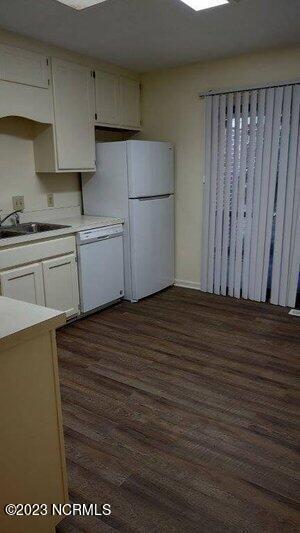 Building Photo - 52 W Shibui Ave