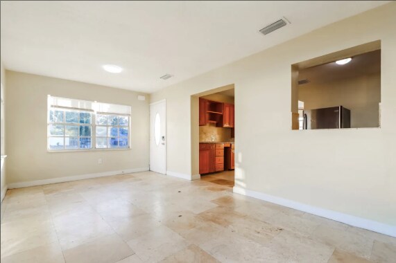 Foto del edificio - 4850 San Pablo Pl