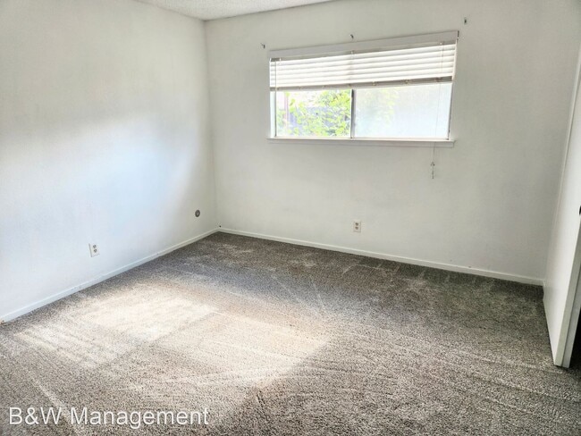 Foto del edificio - 3 br, 2 bath House - 668 Victoria Way