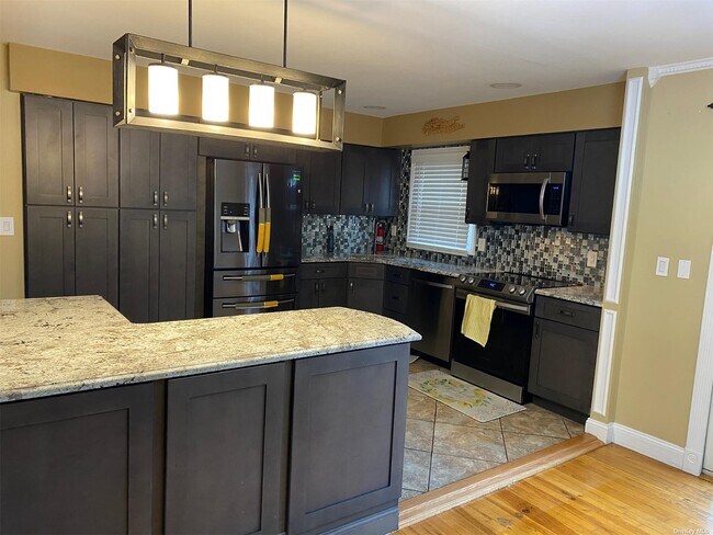 Foto del edificio - 412 Wildwood Rd