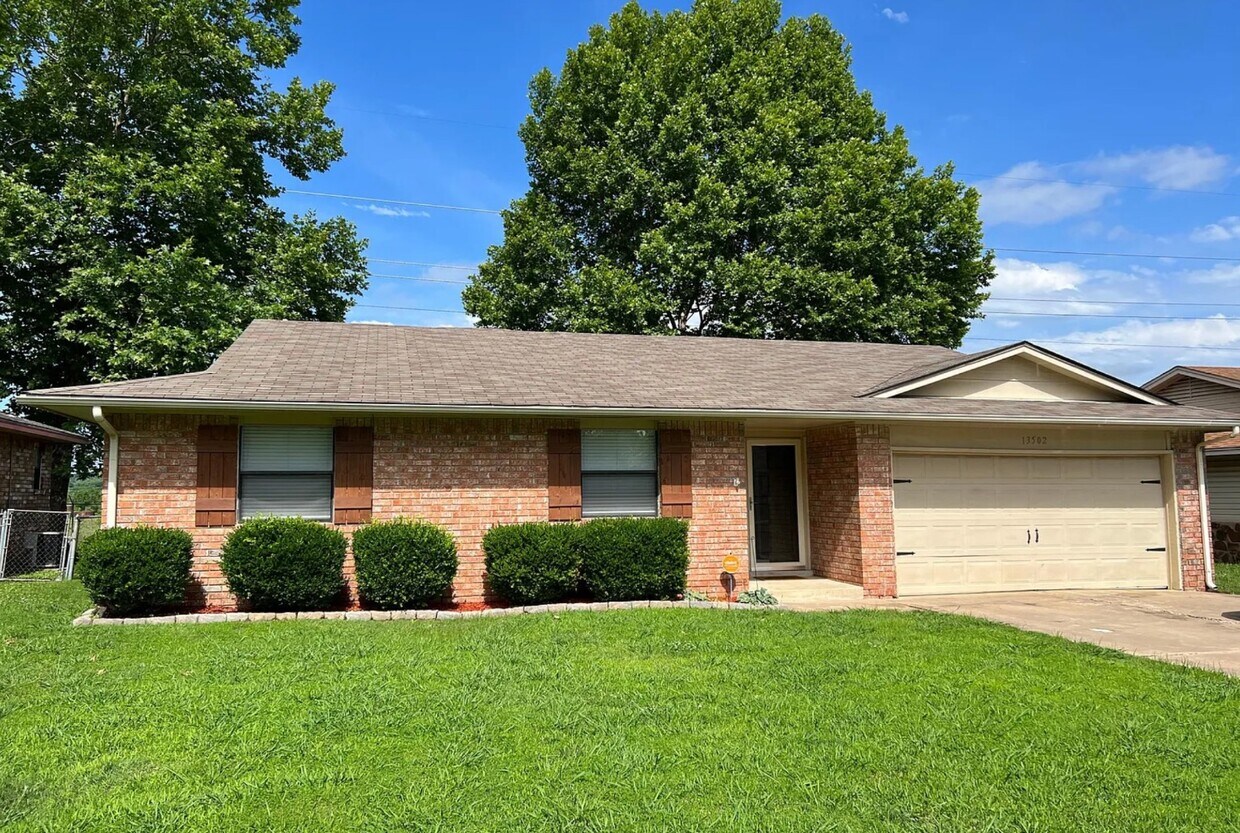 Foto principal - 13502 S Fern St
