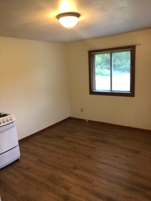 Foto del edificio - 1895 E Shore Dr