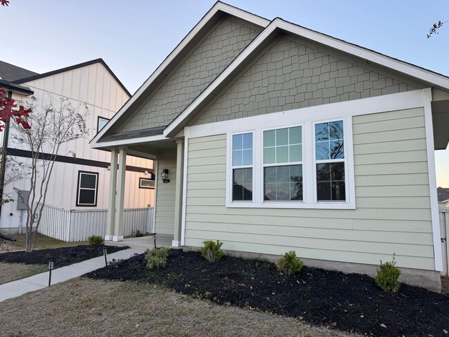 Building Photo - Bright & Spacious 3 Bedroom Home with Garage in Kyle