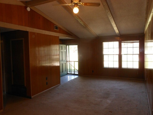 Building Photo - 11501 Ridge Dr