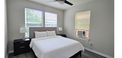 Building Photo - 3610 Tuam St